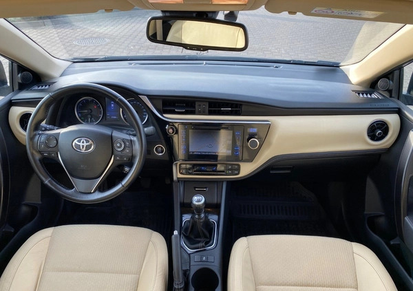 Toyota Corolla cena 49900 przebieg: 253080, rok produkcji 2016 z Kalisz małe 596